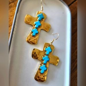 Western cross earrings are now available ✨️